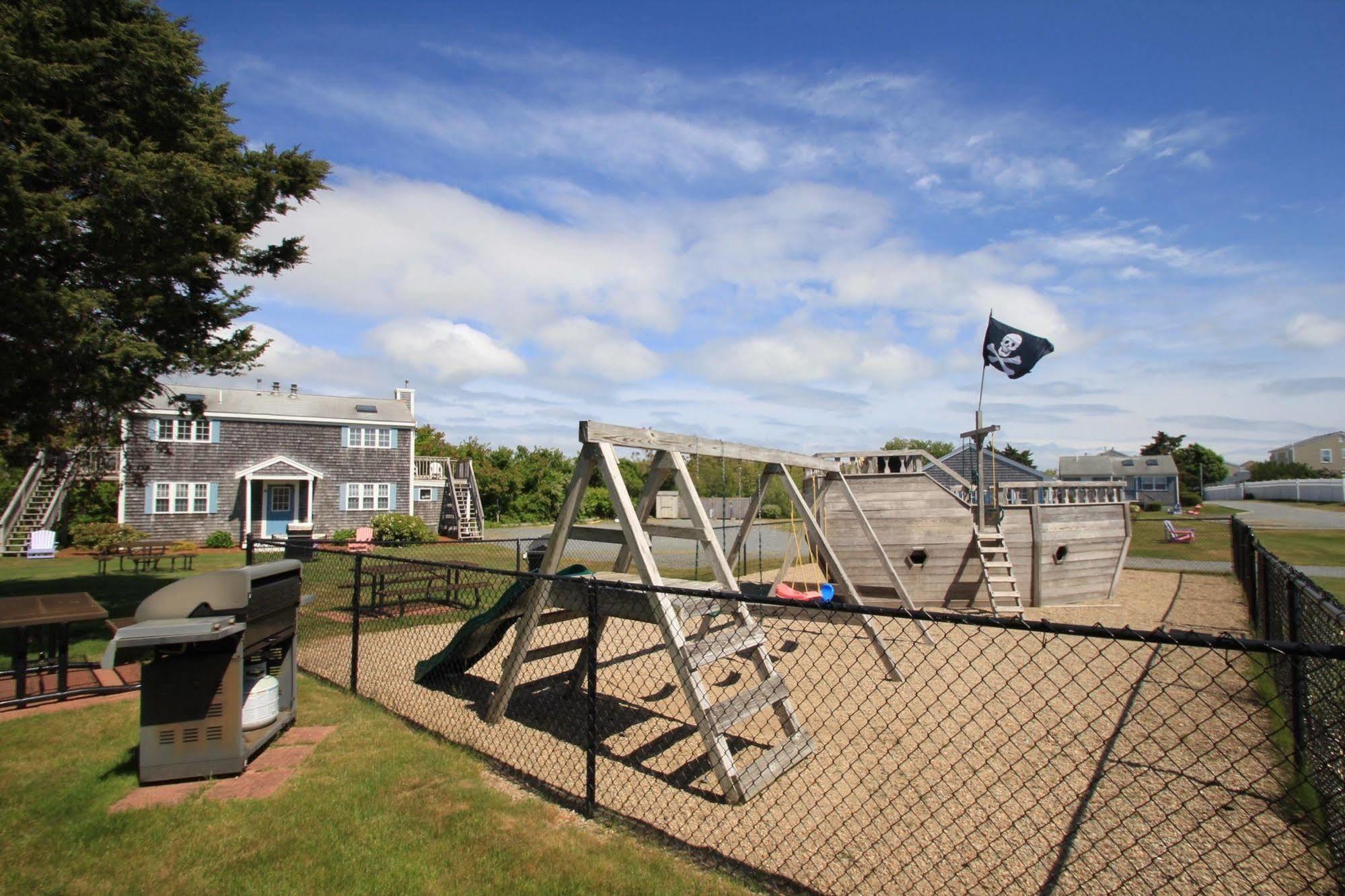 Colonial Acres Resort West Yarmouth Exterior foto